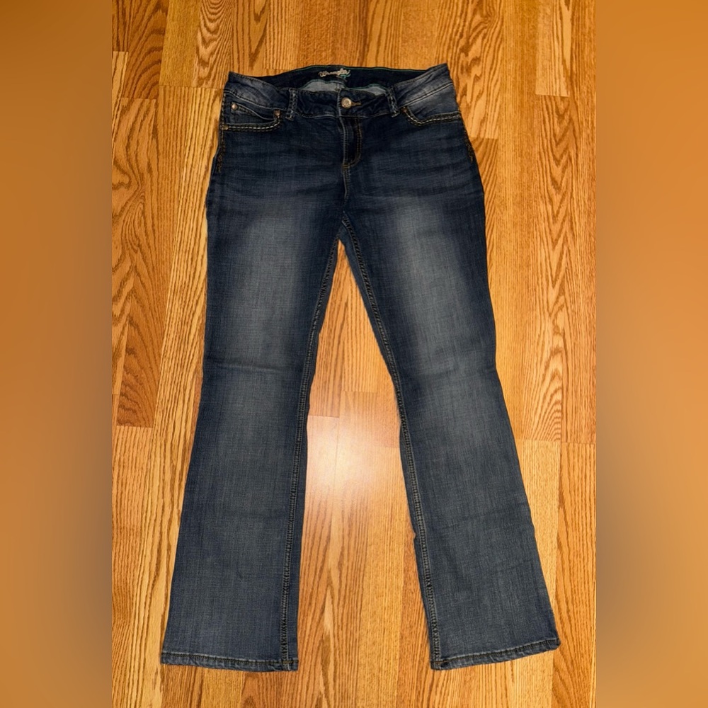 Wrangler Jeans Bootcut Mid-Rise